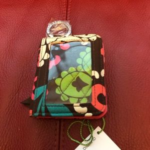 ID holder with credit card and change compartments